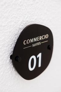 Certifikát, hodnocení, plakát nebo jiný dokument vystavený v ubytování Commercio Suites Santorini