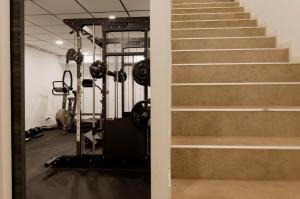 Fitness centrum a/nebo fitness zařízení v ubytování House with pool and panoramic view of Bilbao