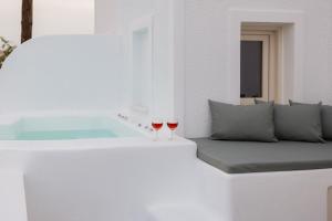 Posezení v ubytování Commercio Suites Santorini