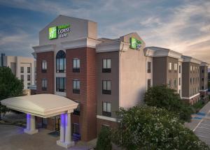 un rendu de la façade d'un hôtel dans l'établissement Holiday Inn Express Hotel & Suites DFW West - Hurst by IHG, à Hurst