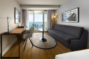 Posezení v ubytování Radisson Blu Hotel Nice