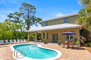 Bassein majutusasutuses Destin Sun by Travel Life Vacations või selle lähedal