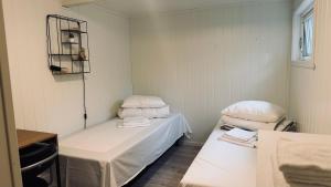 Gallery image of Cozy Basement Apartment in Leknes Shared & Affordable in Leknes