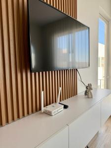 Televisyen dan/atau pusat hiburan di 3BD APT in Guadalajara