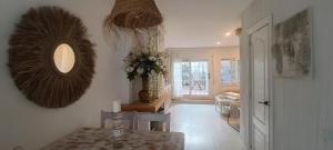 Billede fra billedgalleriet på The white house i Santa Susanna