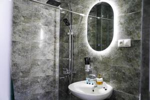 Baðherbergi á Hotel Elia Kazbegi