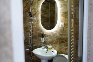 Baðherbergi á Hotel Elia Kazbegi