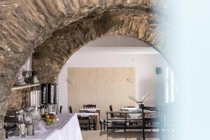 Nápoje v ubytování Perla Pool Hotel Andros