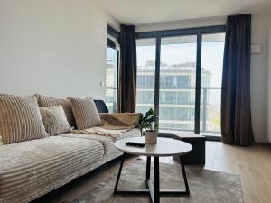 Χώρος καθιστικού στο CityLightsEuroveaTower