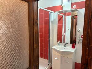 Ένα μπάνιο στο La Meridiana Bed & Bike +77 φωτογραφίες