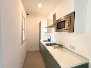 Dapur atau dapur kecil di 2 min Metro C - Tor Vergata Uni - Parking Priv
