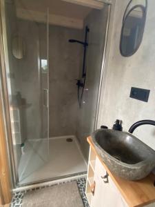 A bathroom at Tiny House