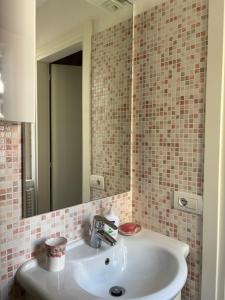 Ένα μπάνιο στο With your feet in the lake +11 φωτογραφίες