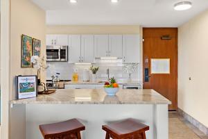 Kuchyň nebo kuchyňský kout v ubytování Maui Kaanapali Villas A412