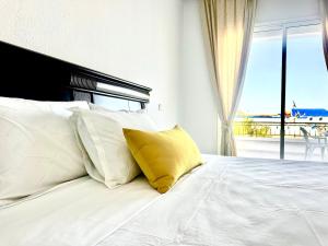 玛丽娜斯米尔Marina Smir, Spacious apartment with ocean view的相册照片