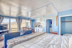Postel nebo postele na pokoji v ubytování Moolack Shores Inn