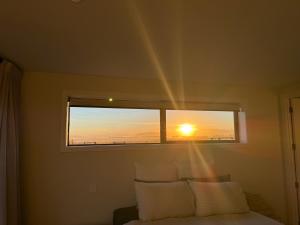 Ένα ή περισσότερα κρεβάτια σε δωμάτιο στο The Pyramid - Mauri Tau