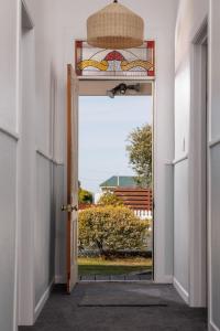 Fotografie z fotogalerie ubytování Beautifully restored Village Villa retreat v destinaci Rotorua
