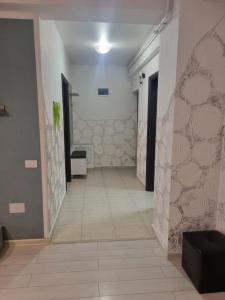 Bilik mandi di Golden Apartment - Militari Residence Bucharest