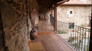 A balcony or terrace at Hotel Rural Las Campares