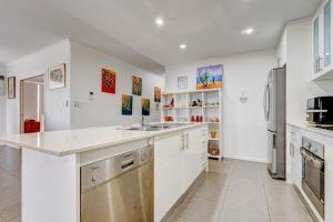 Imagen de la galería de Rivergrande Apartment, en Innisfail