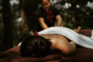 Gostje med bivanjem v nastanitvi Dwarika's Himalayan Wellbeing, Dhulikhel