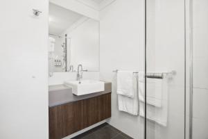 Koupelna v ubytování Quality Hotel Bayswater