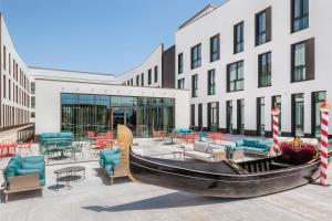 Posezení v ubytování Hampton By Hilton Venice Isola Nuova