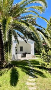 Сад в Palma Village by Greek Pride Hotels