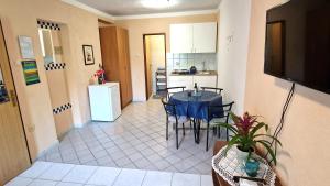 Kuchyň nebo kuchyňský kout v ubytování Apartman Merima