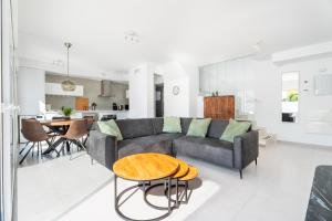 グラン・アラカントにあるCasa Bos Palm Tree Villa with Poolのギャラリーの写真