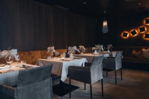 A restaurant or other place to eat at Boutique Hotel Mandarfnerhof