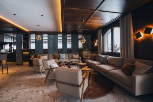 A seating area at Boutique Hotel Mandarfnerhof