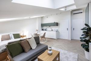 Kuchyň nebo kuchyňský kout v ubytování Studio Premium with Air Conditioning for couples in the heart of Krakow, Main Square