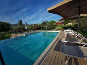 Bazén v ubytovaní Poggio delle Rose Tuscany Relais alebo v jeho blízkosti