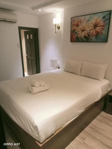 Postel nebo postele na pokoji v ubytování Luxury VL Saigon