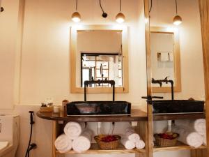 Koupelna v ubytování Grihum Farms