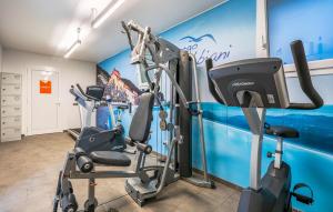 Fitness centrum a/nebo fitness zařízení v ubytování Awesome Home In Magliolo With Sauna