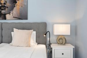 Posteľ alebo postele v izbe v ubytovaní Stunning townhouse with pool in Riviera del Sol by Costarentals - Ref 199