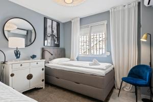 Posteľ alebo postele v izbe v ubytovaní Stunning townhouse with pool in Riviera del Sol by Costarentals - Ref 199