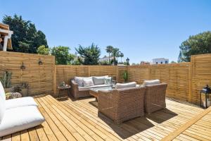 Posedenie v ubytovaní Stunning townhouse with pool in Riviera del Sol by Costarentals - Ref 199