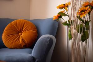 Φωτογραφία από το άλμπουμ του Colorful Tuscan Retreat Steps from Casole City Center σε Casole dʼElsa