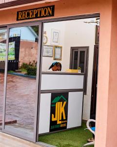 Φωτογραφία από το άλμπουμ του JLK Guest House & Events Centre σε Koforidua