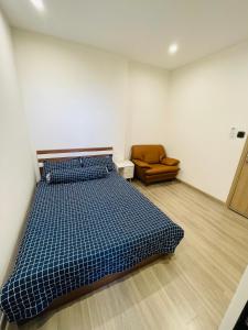 Ένα ή περισσότερα κρεβάτια σε δωμάτιο στο Căn hộ Vinhomes 2BR view sông Đồng Nai +21 φωτογραφίες