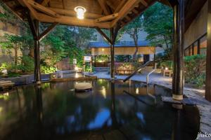 Aed väljaspool majutusasutust 東京桜の宿