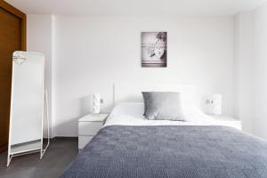 Postel nebo postele na pokoji v ubytování Eden Rentals Maday Home + 37 fotografií
