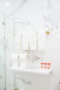 Koupelna v ubytování The Royal Clb Hotel and Resorts