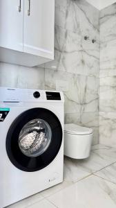 Фотография из галереи FATHOM Sea View Apartment в Саранде