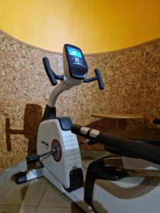 Posilňovňa alebo fitness centrum v ubytovaní Gościniec Pięciu Stawów