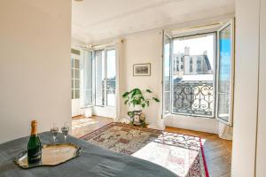 Galeri foto Eiffel Tower view Rose, apartment #1 di Paris